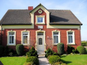 Hauskauf freier Finanzberater und unabhängiger Versicherungsmakler in Karlsruhe